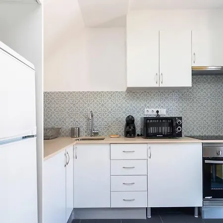 Hill House - No. 589c * Lisboa