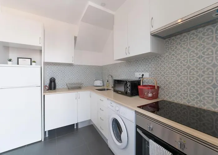 Hill House - No. 589c